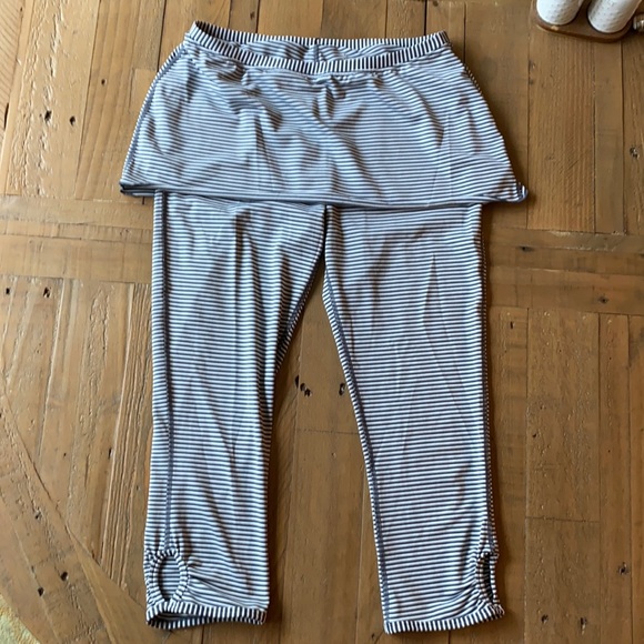 Prana skirted leggings - Picture 4 of 4